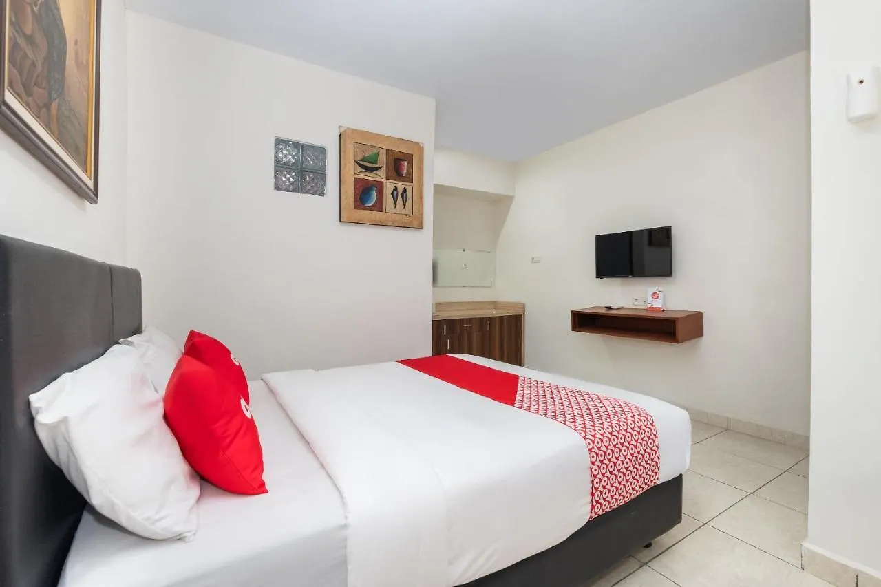 Oyo 3775 Ketut Inn Pesanggaran Hotel