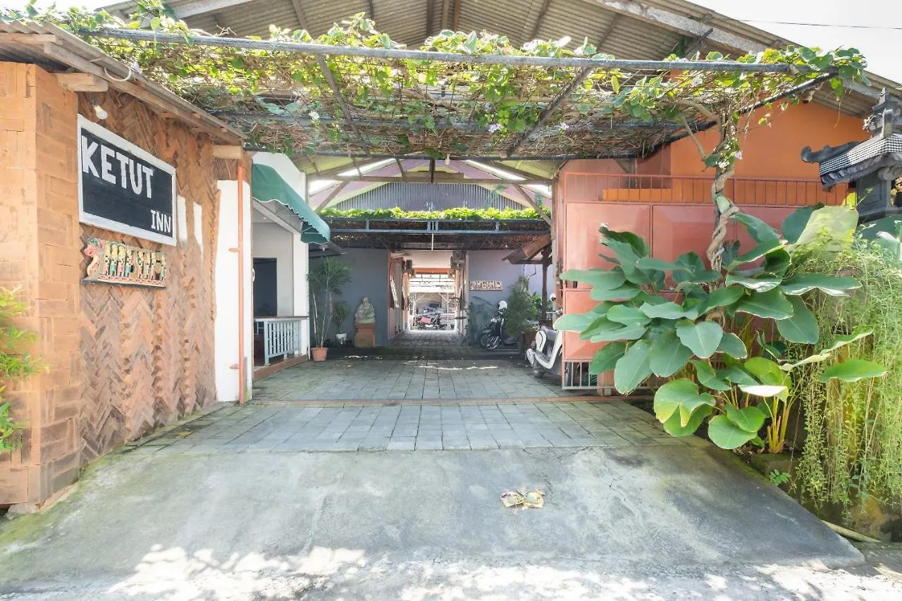 Oyo 3775 Ketut Inn Pesanggaran Indonesia