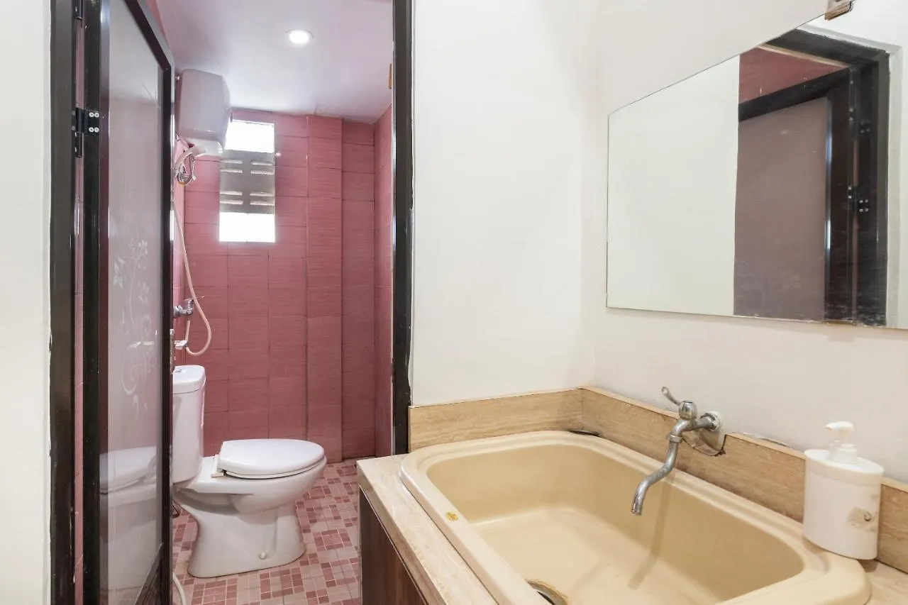 Oyo 3775 Ketut Inn Pesanggaran Indonesia
